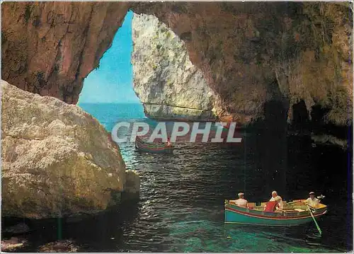 Cartes postales moderne A short boat ride from Wied iz Zurriq is the fabulous Blue Grotto