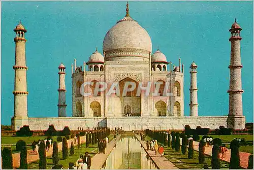 Cartes postales moderne Taj Mahal Agra Built in pure white marble by Emperor Shah