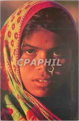 Cartes postales moderne Portrait of a Village girl