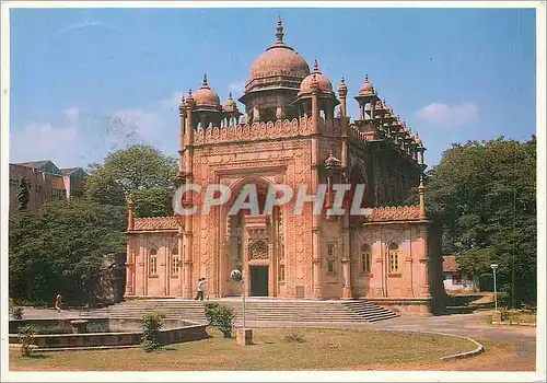 Moderne Karte National Art Gallery This pink sandstone structure suggestive of Mughal architecture houses