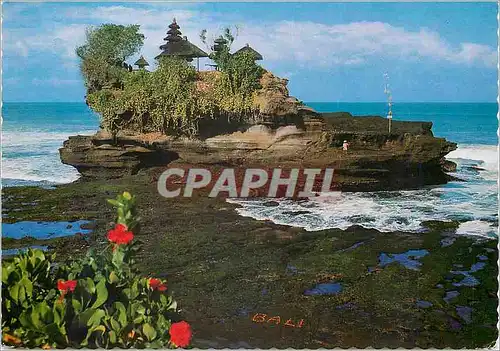 Cartes postales moderne The wonderful coastal scene at Pantai Tanahlot Bali