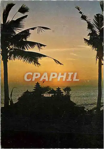 Cartes postales moderne The sunset at Tanahlot Bali