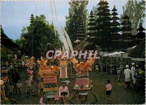 Moderne Karte Temple festival at Taman Ayun Bali