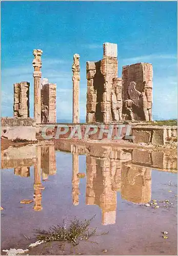 Cartes postales moderne Iran Persepolis le portail de Xerxes apres une onde printainiere