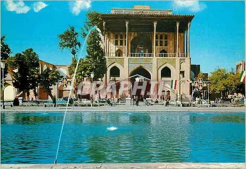 Moderne Karte Building of Ali Ghapoe Esfahan