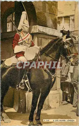 Cartes postales moderne A Life Guard London  Militaria