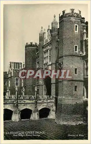 Cartes postales moderne Hampton Court Palace Meet Bridge Western Gateway