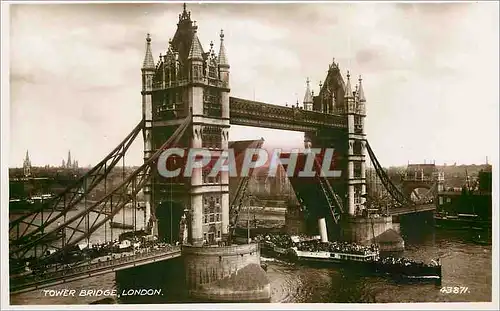 Moderne Karte Tower Bridge London Bateau