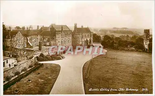 Cartes postales moderne Battle Abbey from the Gateway