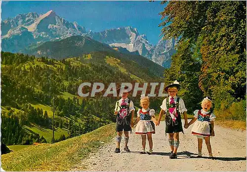 Cartes postales moderne Sonntagsspaziertans Folklore