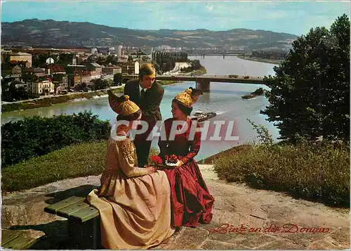 Moderne Karte A 4010 Linz an der Donau Oberosterreich mit orig Linzer Goldhaubentracht Folklore