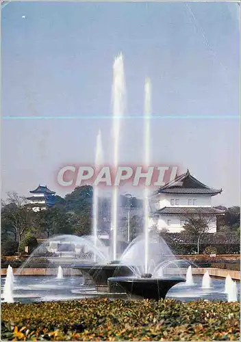 Cartes postales moderne La Fontaine commemorative du Mariage du Prince Heritier avec le Palais Imperial a l'arriere Plan