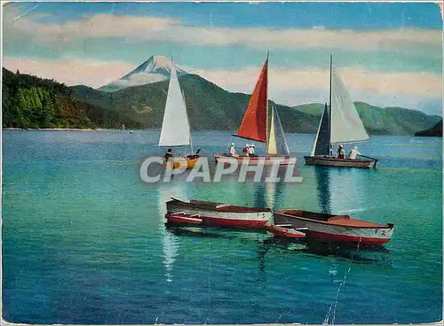 Cartes postales moderne Lake Side at Ashiuoko Bateaux