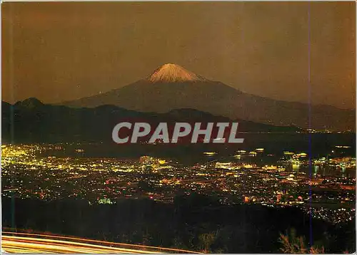 Moderne Karte Mt Fuji at Night Taken from Nihondaira in Shizuoka Prefecture City in the Foreground