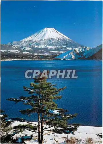 Moderne Karte Snow Covered Mt Fuji its Perfect Cone shape Against Blue Skies In the Foreground is Lake Motosu