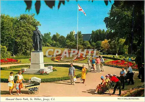 Cartes postales moderne Howard Davis Park St Helier Jersey CI