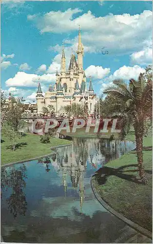 Moderne Karte Cinderella castle with its Golden Gothic Spires