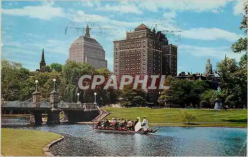 Moderne Karte Swan Boat on Beautiful Public Gardens Boston Massachusetts