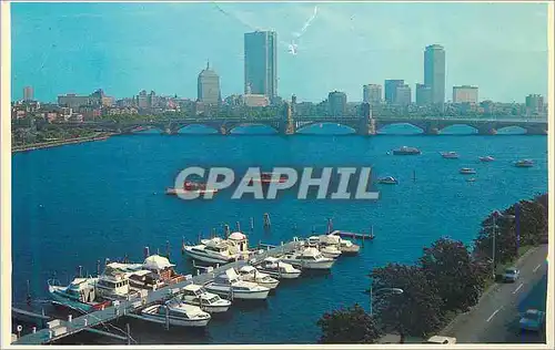Cartes postales moderne New Boston Skyline Longfellow Bridge Looking across Charles River from Cambridge Massachusetts