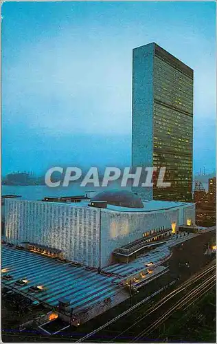 Cartes postales moderne United Nations Building East in Background New York City