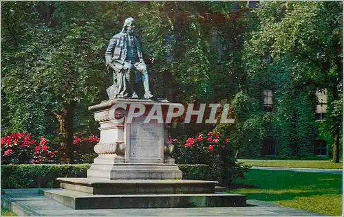 Cartes postales moderne Benjamin Franklin Statue located in front of College Hall of the University of Pennsylvania Phil