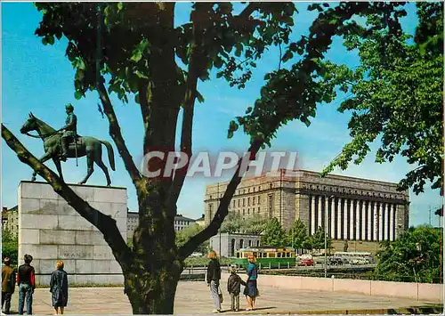 Cartes postales moderne The Mannerheim Statue and the House of Parliament