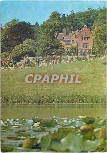 Cartes postales moderne Chartwell The House Seen From Across the Lake
