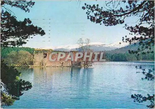 Cartes postales moderne Early Spring Loch an Eileon Castle Inverness Shire The Ruined Castle On an Islet in the Loch was