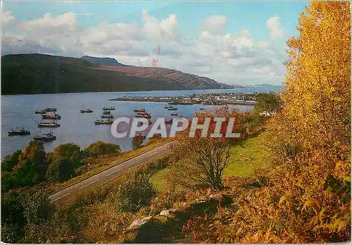 Cartes postales moderne Ullapool Highland Situated on the Shores of Loch Broom a Sea Loch Cutting into the far North Wes
