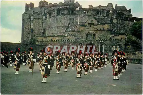 Cartes postales moderne The Castle Edinburgh Folklore Militaria