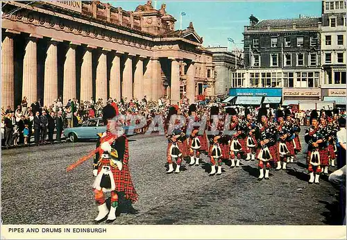Cartes postales moderne Pipes and Drums in Edinburgh