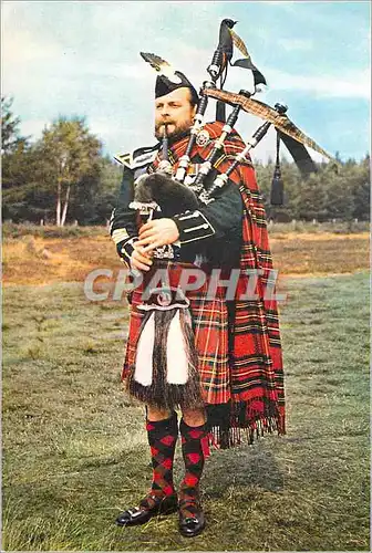 Cartes postales moderne From Ancient Origins the Bagpipes and the Picturesque Pipers have come to play a Great Part in S