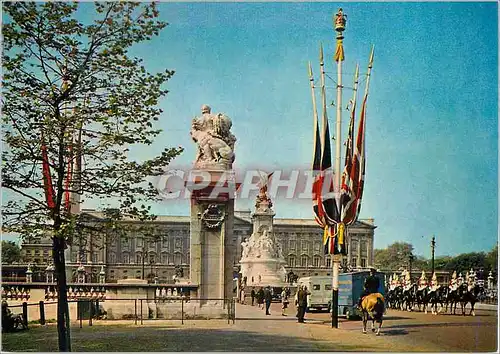 Cartes postales moderne Life Guards in the Mall Militaria
