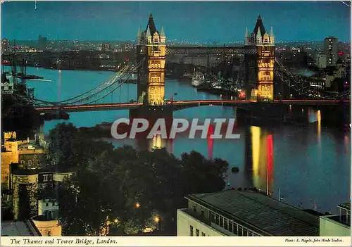 Cartes postales moderne The Thames and Tower Bridge London