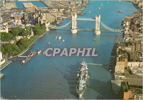 Cartes postales moderne HMS Belfast Moored by Tower Bridge Bateau
