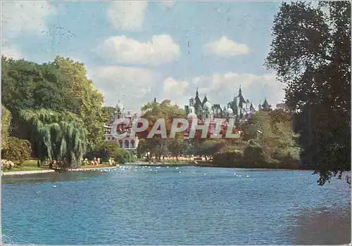 Cartes postales moderne St James's Park London Looking Towards Whitehall and The Horse Guards
