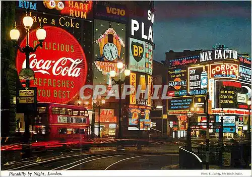 Cartes postales moderne Piccadilly By Night London Coca Cola Coca-Cola Autobus