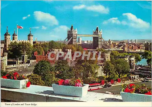 Cartes postales moderne Tower of London and Tower Bridge