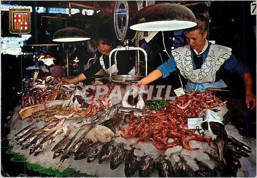 Cartes postales moderne Barcelona Etalage de Vente de Poisson au 1e Marche de la Boqueria