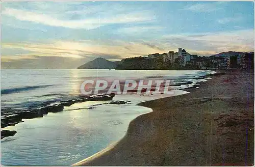 Cartes postales moderne Benidorm (Alicante) Plage du Levant Coucher du Soleil