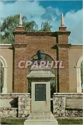 Cartes postales moderne Ciudad Deportiva Burgos Monument au Fondateur