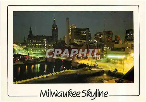 Moderne Karte A Night View Milwaukee Skyline Wisconsin