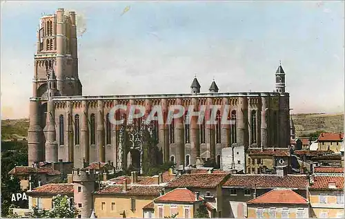 Cartes postales moderne Albi La Basilique ste Cecile XIIIe S Au Premier Plan a Gauche Maison Natale de Toulouse Lautrec