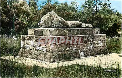 Cartes postales moderne Verdun (Meuse) Champs de Bataille Monument de la Chapelle Ste Fine (Sculpteur Rene Paris)