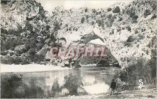 Cartes postales moderne Environs de Pont saint Esprit le Pont d'Arc (Ardeche)