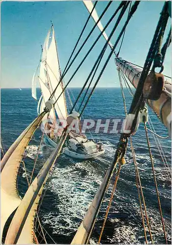 Cartes postales moderne La belle route vue de l'etoile Bateau Voilier Arthaud