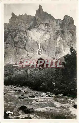 Cartes postales moderne Sixt Le Giffre au pied du Tenneverge