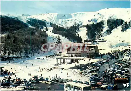 Cartes postales moderne Sports d'hiver en auvergne super besse (1350 1850 m) l'arrivee des pistes et la gare du nouveau