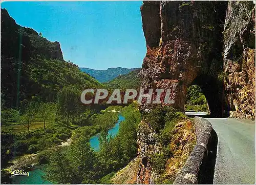 Cartes postales moderne Beaux sites de la lozere les gorges du tarn tunnel sur la route longeaunt le tarn