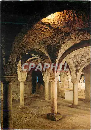Cartes postales moderne Eglise de Remiremont (Vosges) la crypte (XIe s)